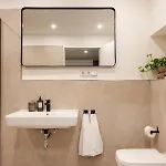 Alexa Spacious Design Up To 10 Persons - Parking - Superfast Wifi דירה *