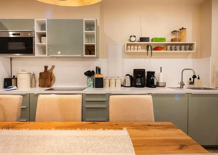 Alexa Spacious Design Up To 10 Persons - Parking - Superfast Wifi * Berlino