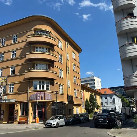 Alexa Spacious Design Up To 10 Persons - Parking - Superfast Wifi *