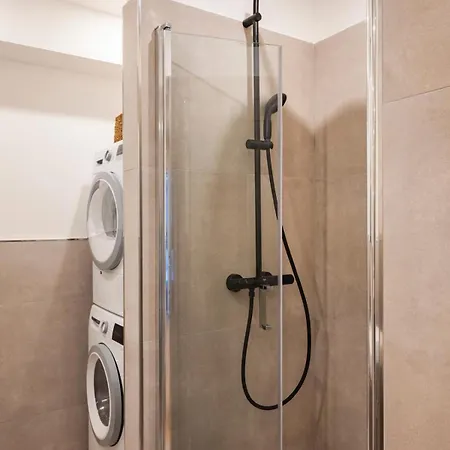 דירה Alexa Spacious Design Up To 10 Persons - Parking - Superfast Wifi ברלין