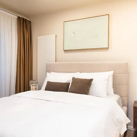 דירה Alexa Spacious Design Up To 10 Persons - Parking - Superfast Wifi