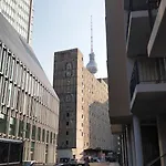 Daire Alexa Spacious Design Up To 10 Persons - Parking - Superfast Wifi Berlin