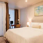 Alexa Spacious Design Up To 10 Persons - Parking - Superfast Wifi *