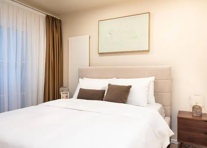 Apartment Alexa Spacious Design Up To 10 Persons - Parking - Superfast Wifi